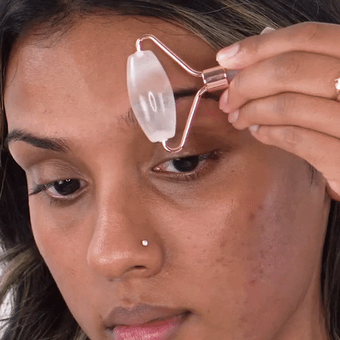 Rullo di giada per massaggio faciale